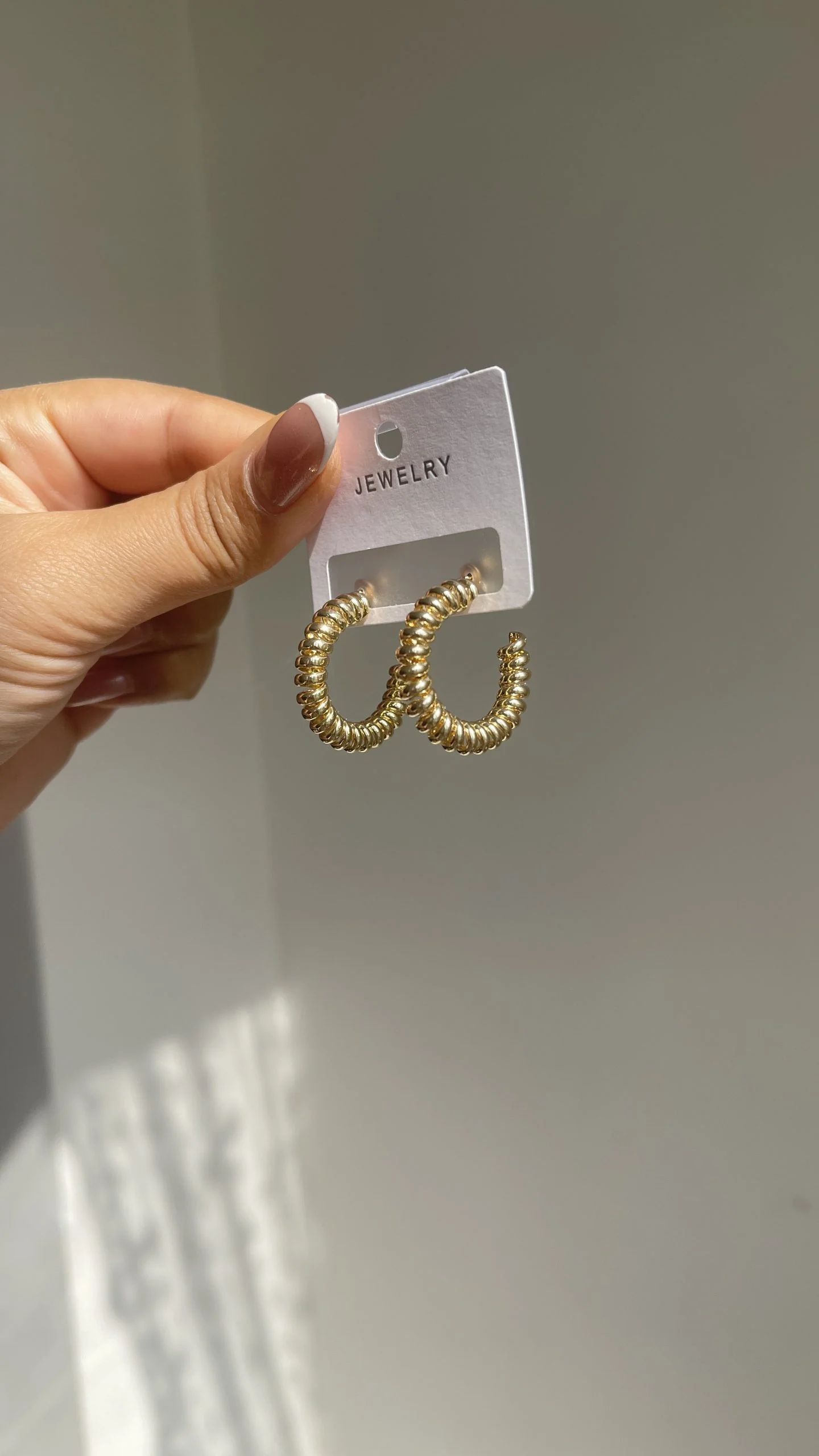 گوشواره حلقه ای پیچک